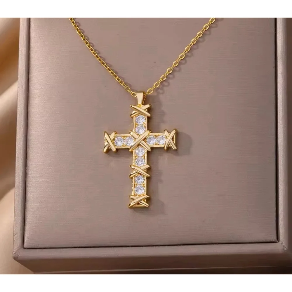 NEW Unisex Men’s 18k Gold Filled Simulated Diamond‎ Cross Necklace, 16-18”